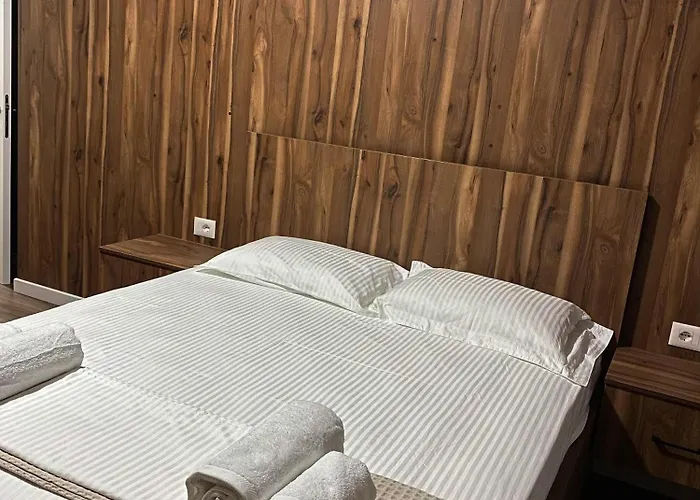 Stefanias Апартаменты Тирана